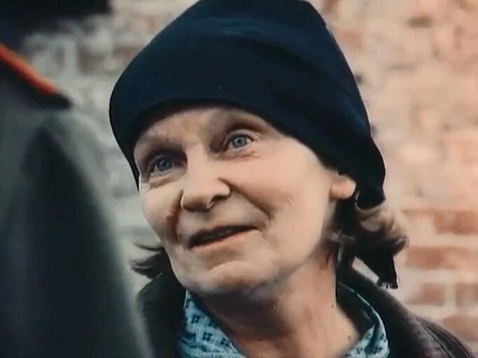 Почему звезда фильма "Семь стариков и одна девушка" оказалась безнадёжно одинока