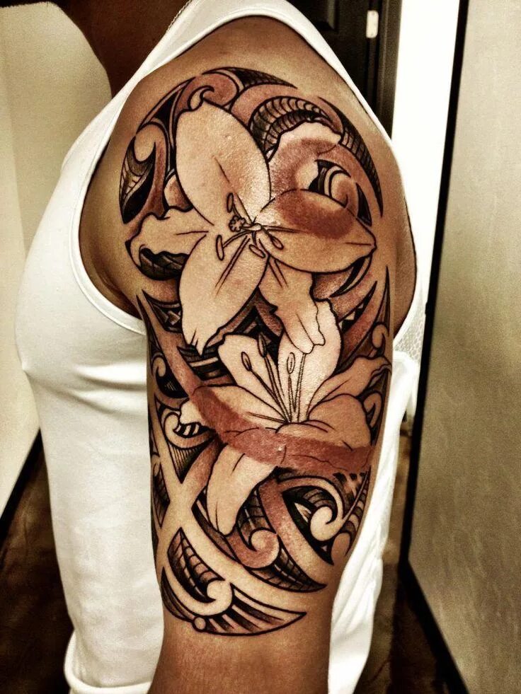 Veronica Krasovska on Instagram: "One more photo of my favorite #henna sleeve ❤ 