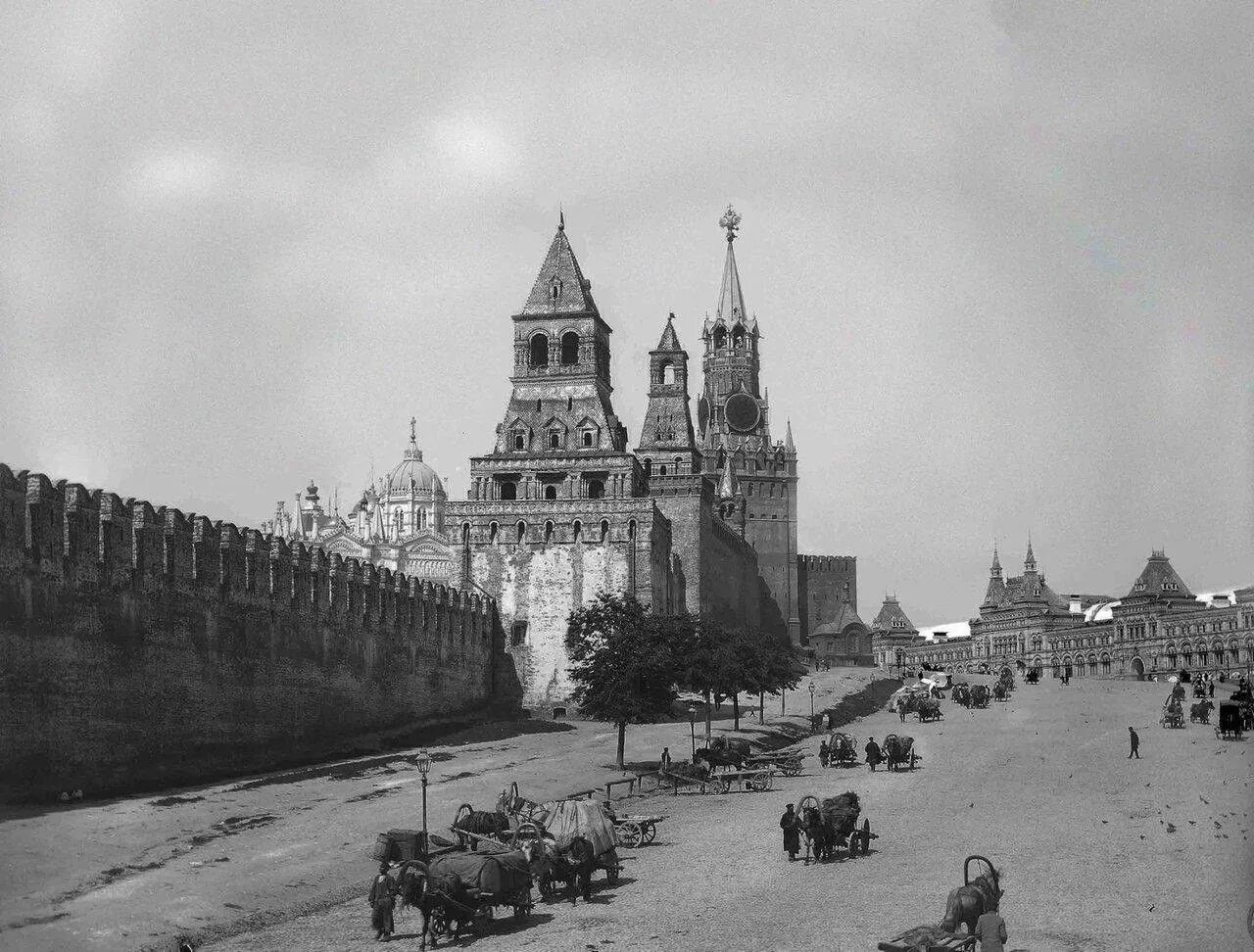 Куплю старину москву. Спасская башня Московского Кремля. Москва 1898 год. Васильевский спуск Москва в 19 веке. Васильевский спуск 1898.