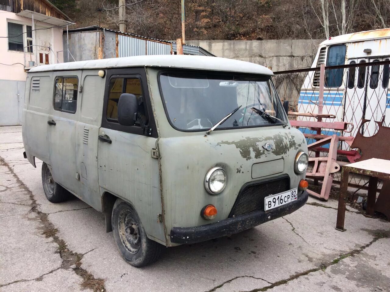 Уаз-450 малотоннажный грузовой автомобиль. Уаз-450а санитарный. Уаз-450 малотоннажный грузовой автомобиль. Уаз 452. Уаз 450.