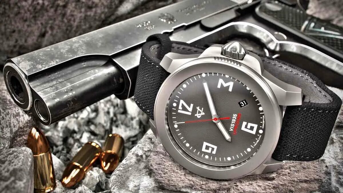 Guns watch. Vratislavia Conceptum. Микробренды наручных часов. Часы в оружейном металле. Дайверские часы микробрендов.