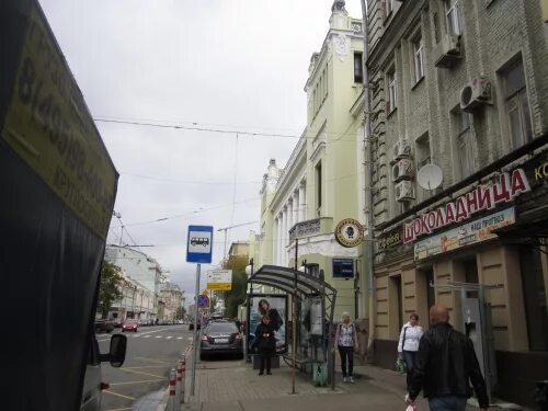 Ленком москва адрес. Метро Пушкинская театр Ленком. Малая Дмитровка Ленком. Театр метро Тверская Пушкинская. Ленком на карте.