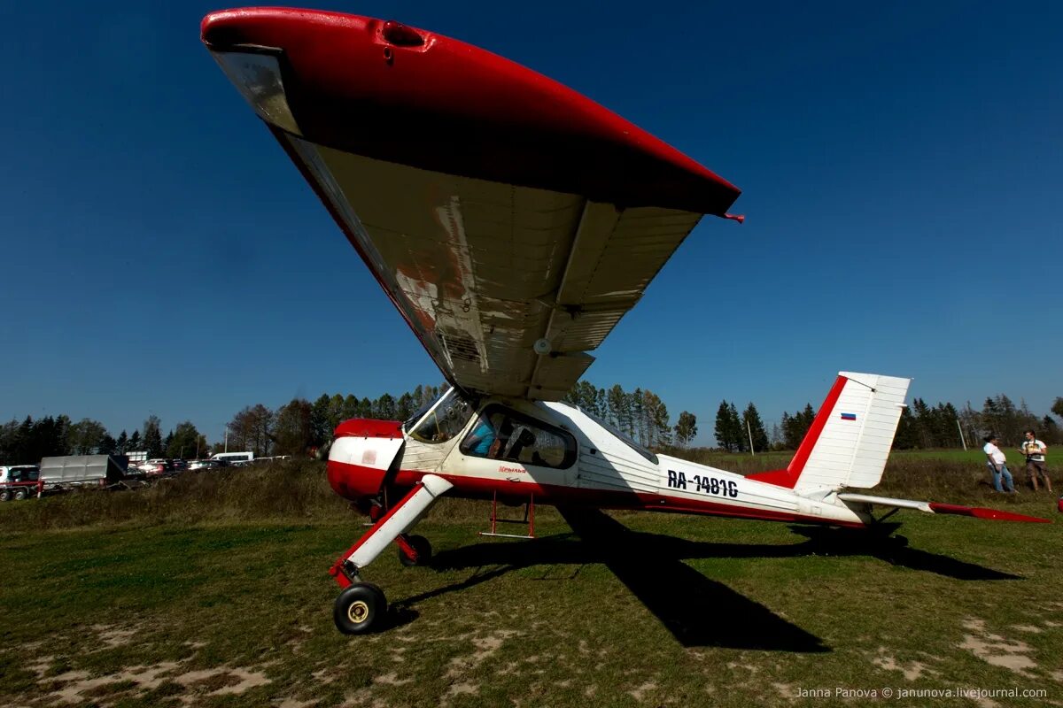 Cirrus vision jet sf50. Самый маленький самолет. Самый маленький самолет. Самолет кри кри. Самолет colomban cri-cri.