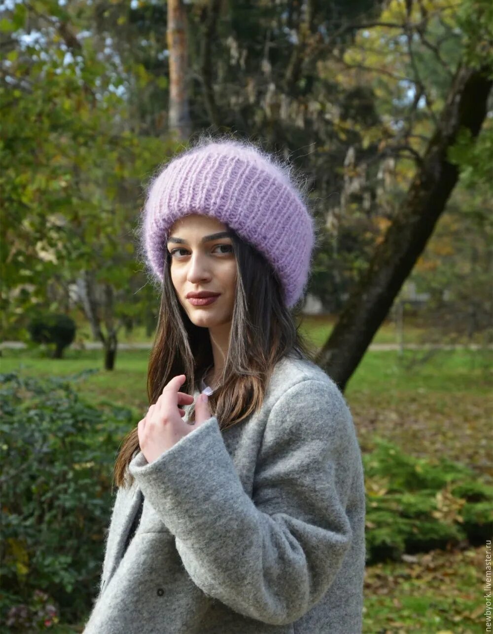 Связать женскую шапку из мохера