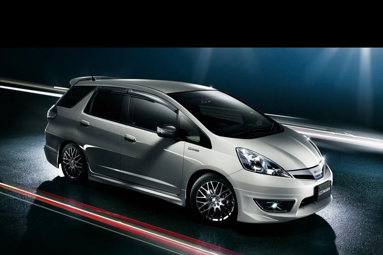 Honda fit shuttle hybrid. Honda fit shuttle. Хонда фит шаттл гибрид. Honda fit shuttle. Honda fit shuttle 2011.