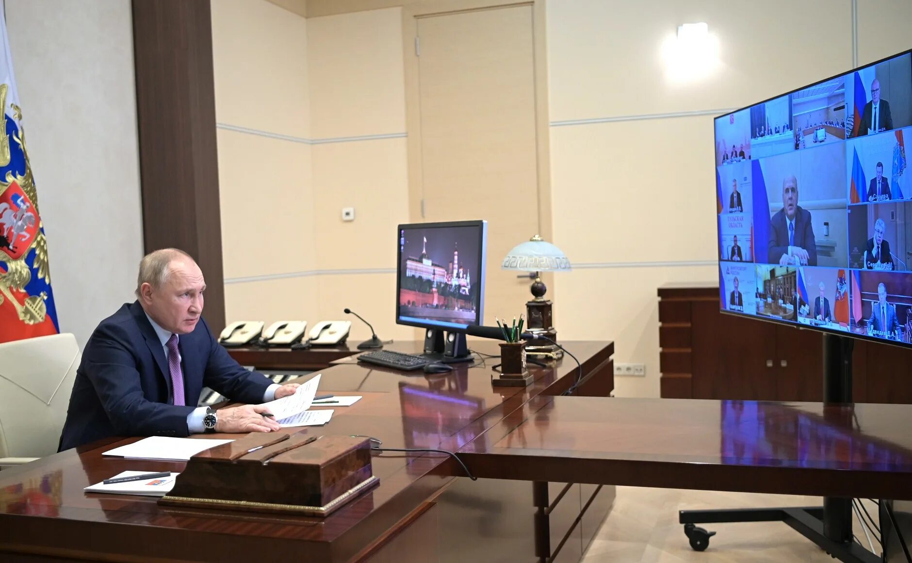 Председатель совета по науке и образованию. Радул дмитрий николаевич мгу. на заседании совета по науке и образованию при президенте рф,. заседание госсовета при президенте рф. заседание совета по науке с путиным.