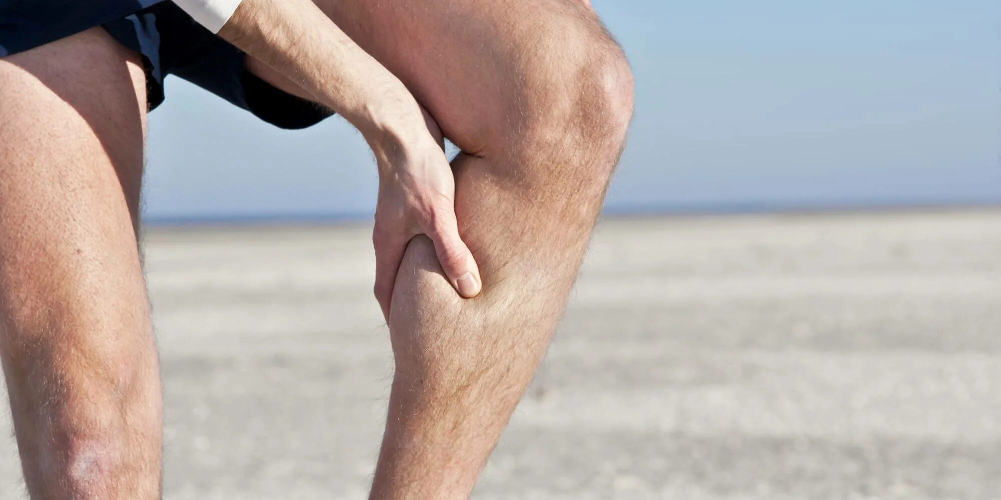 Тянущие боли в ногах причины лечение. Варикозное расширение вен на икрах.