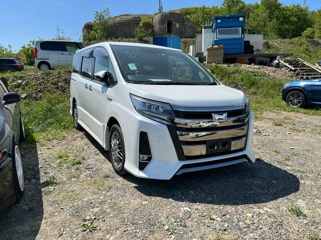 Noah гибрид. Тойота Ноах 2019. Тойота Ноах гибрид. Toyota Noah III. Аккумулятор Ноах гибрид 2019.