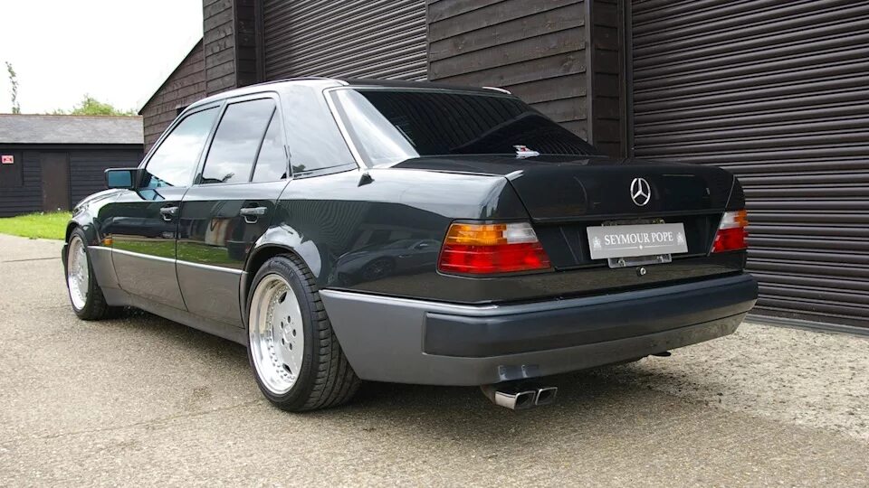 Мерседес бенц 124 волчок. W124 sg65. Мерседес бенц 124. Волчок мерседес w124. Мерседес 124 е500.