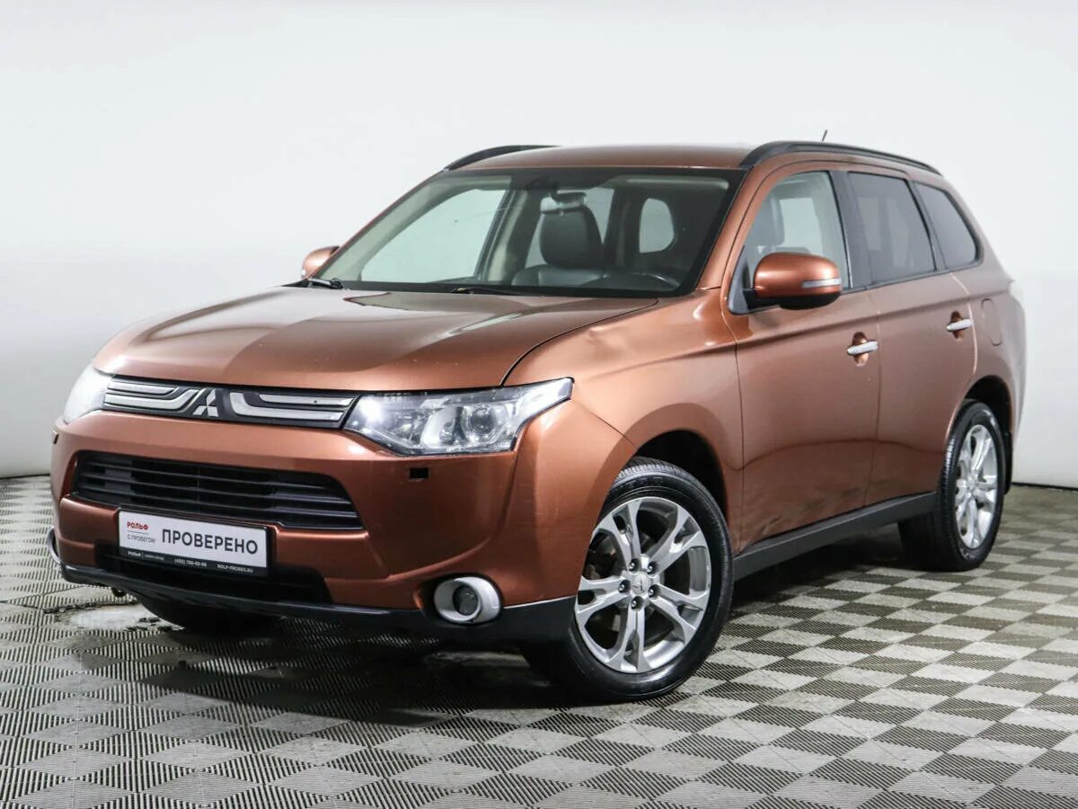 Mitsubishi Outlander 2012. Митсубиши Аутлендер 2012. Mitsubishi Outlander (2012-2015). Mitsubishi Outlander 2.4.