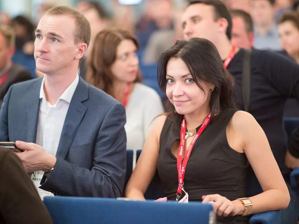 Ит конференция. Седьмая международная конференция ц. Конференция зал с людьми. Конференция программистов. 6 7 конференция.