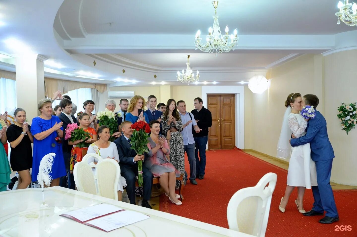 Сакко и ванцетти 105/1 екатеринбург загс. Загс луначарского 220 екатеринбург. Загс ленинского района кемерово. Загс ленинского района екатеринбург. Зал ленинского загса новосибирск.