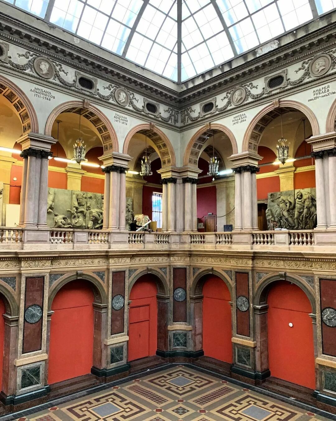 парижская академия искусств. парижская академия искусств. школа изящных искусств в париже. школа изящных искусств тулуза. поль деларош полукруг школы изящных искусств.