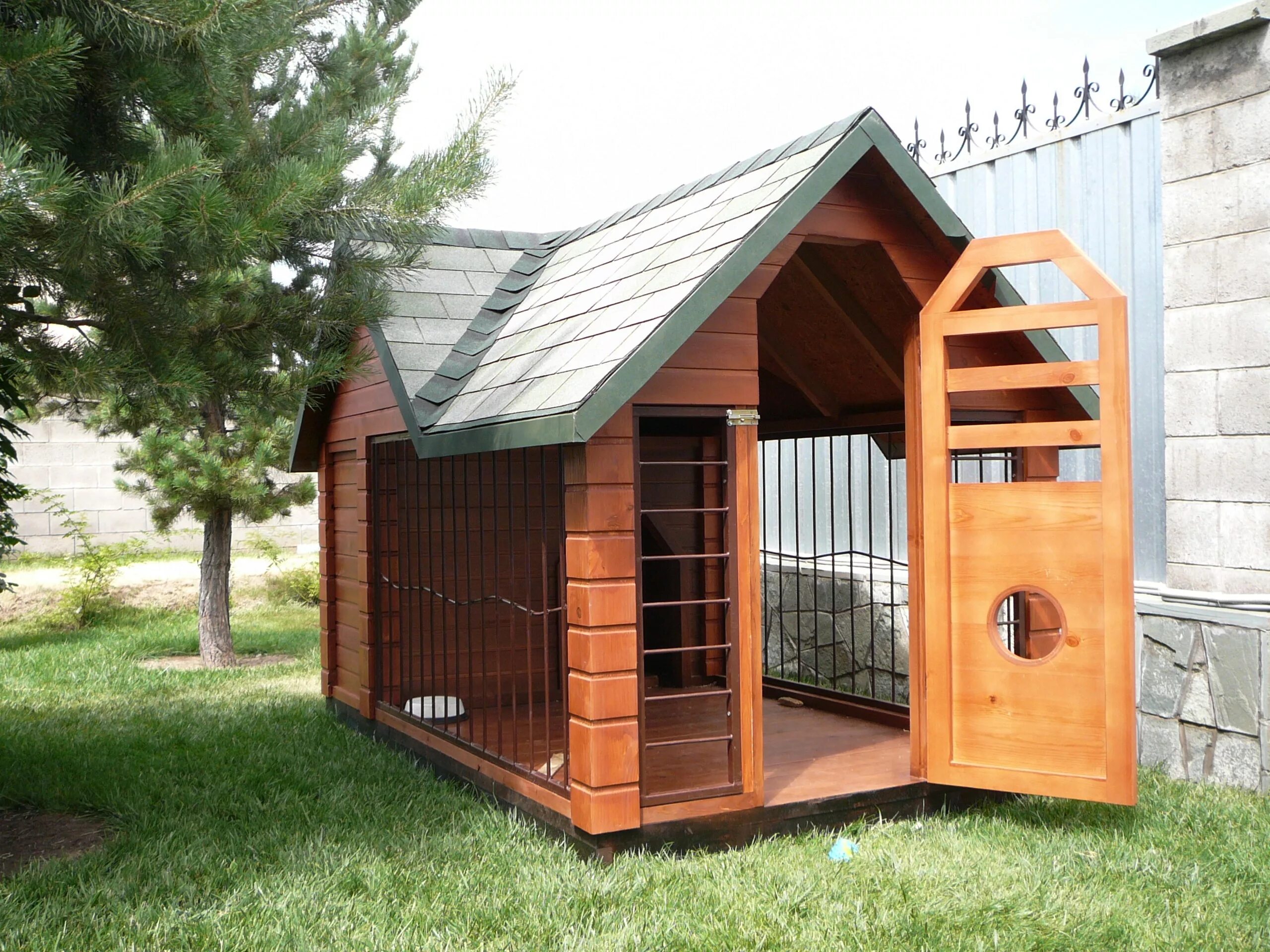 Будка для собаки. Конура для 2 собак. Конура 2. Двойная конура для собак. Двойная будка для собак.