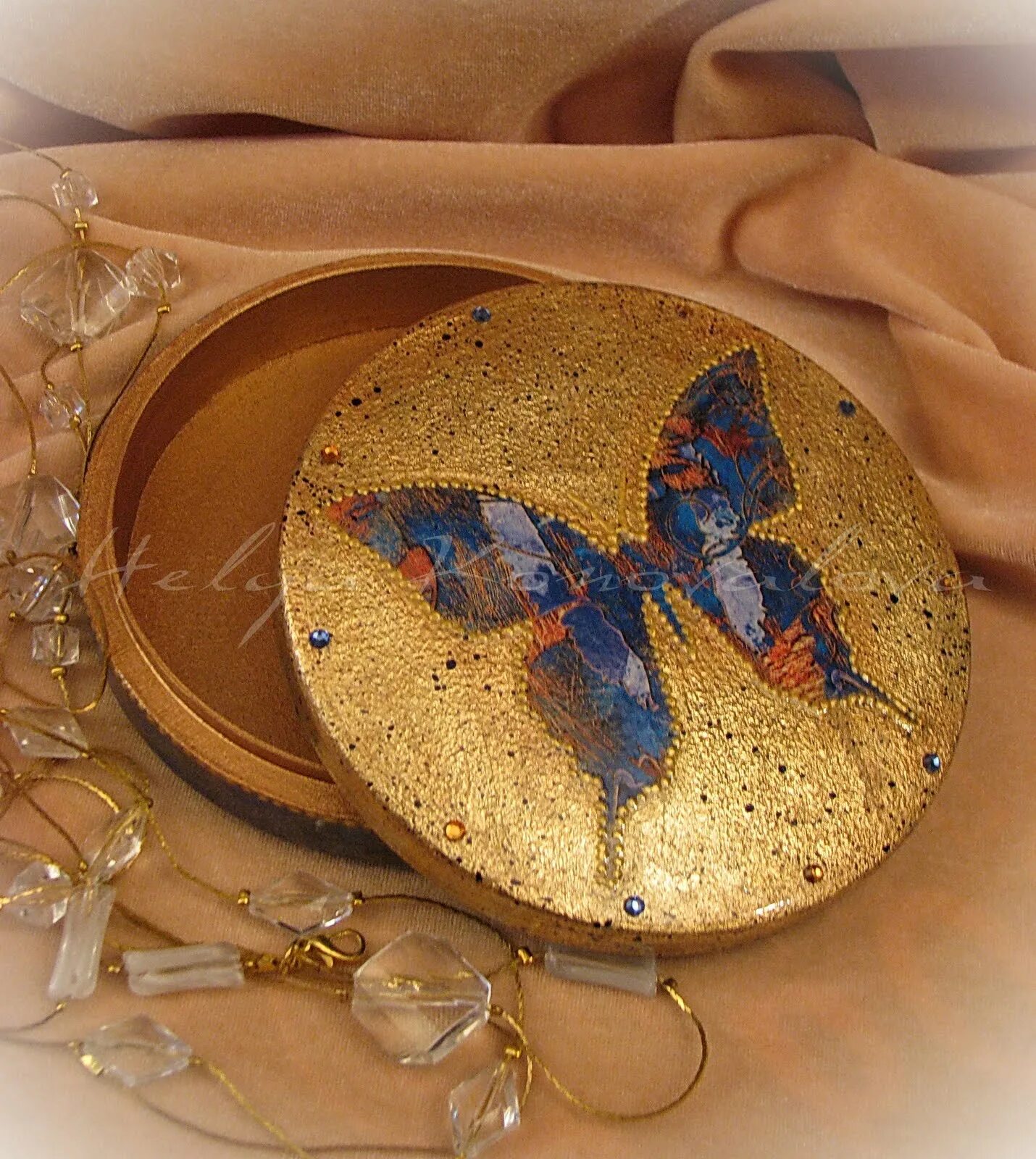 Идеи с поталью. Декорирование поталью мастер класс. Картина балерина с поталью. Идеи с поталью. Панно с поталью.