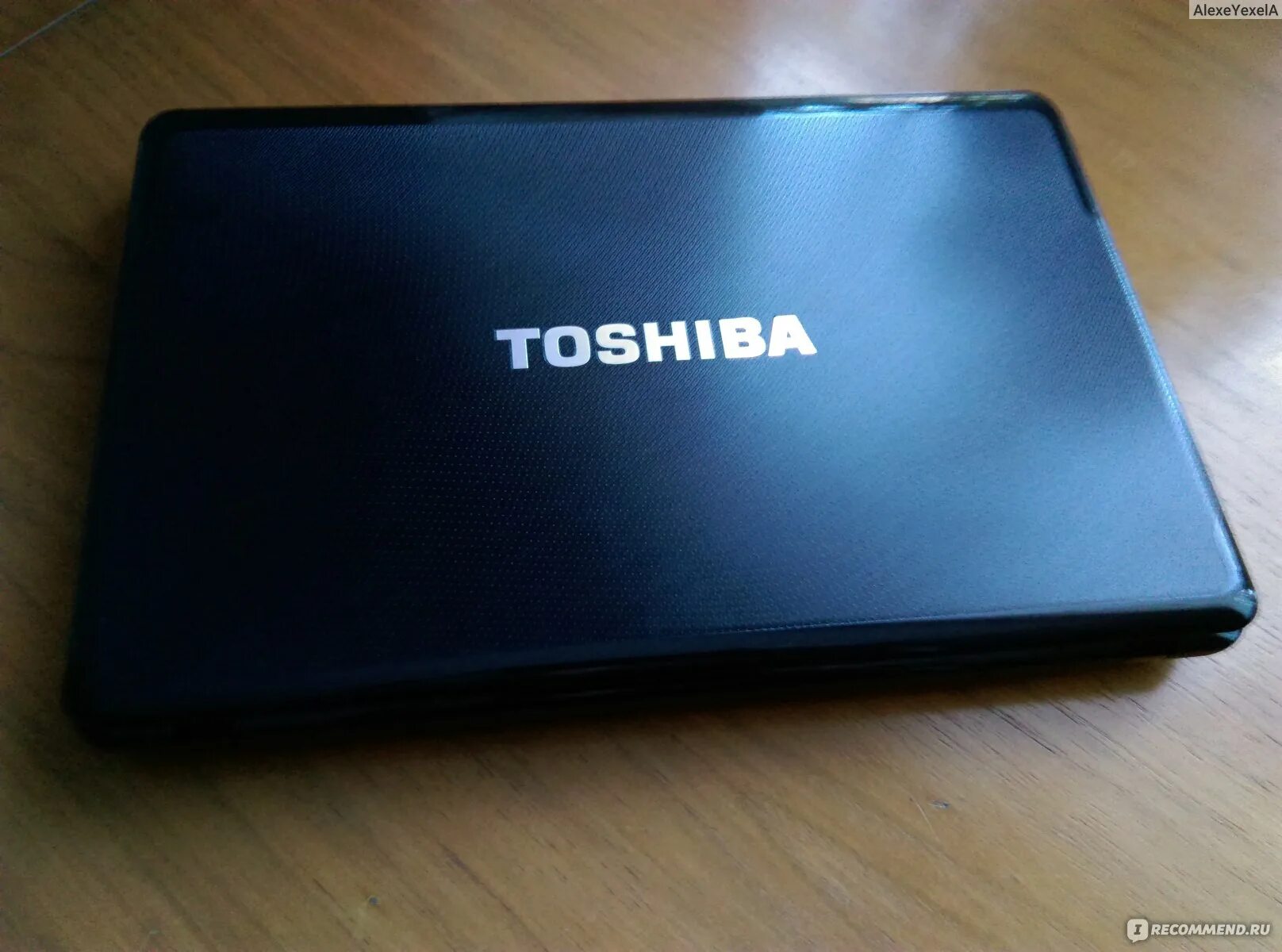 Ноутбук тошиба серый. Toshiba satellite l30. Ноутбук toshiba 1995 года. Тошиба сателлит с660 белый. Toshiba satellite p755 характеристики.