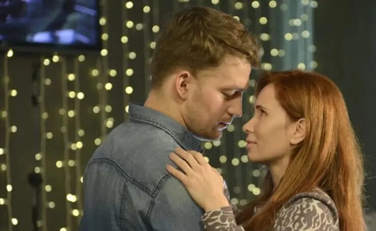 Опять замуж фильм 2016. Снова замуж фильм. Яна есипович опять замуж. Опять замуж фильм. Есипович, яна вячеславовна.