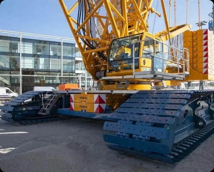 Кран гусеничный xcmg quy 150. Гусеничный кран xcmg xgc130t. Техника гусеничный кран. Гусеничный кран quy-55. Техника гусеничный кран.