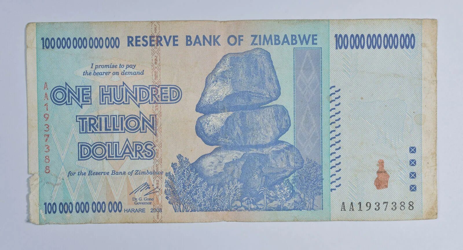 1 миллиард зимбабвийских долларов. 100 Триллионов зимбабвийских долларов. 10000000000000 Долларов. Зимбабве банкнота 100000000000000. Триллион долларов одной купюрой Зимбабве.