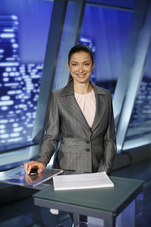 Елена винник нтв. Анна прохорова твц. Тележурналист профессия. Телеведущие работа. Телеведущие работа.