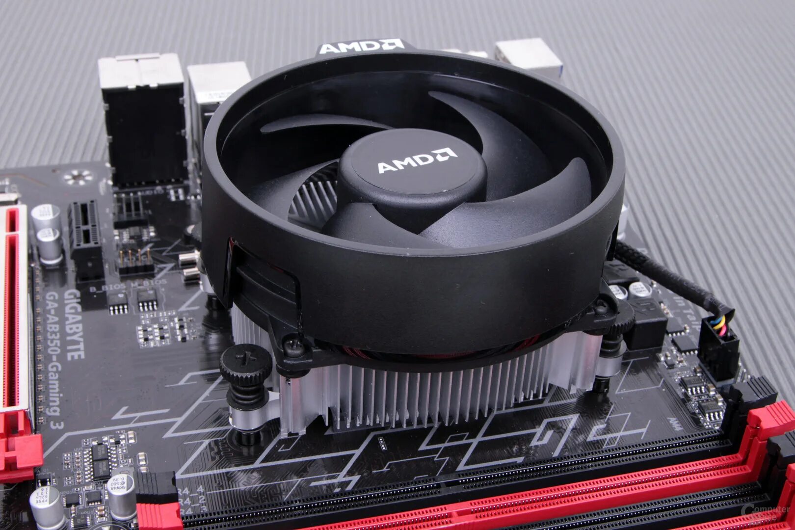 Box кулеры amd. Кулер AMD Wraith. Кулер Wraith Stealth. AMD Wraith Stealth. Кулер AMD Wraith Spire.