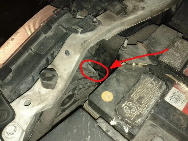 Как снять фару форд эксплорер Ford Focus Headlight Removal, 2nd Generation (2005-2011 models) YouTube