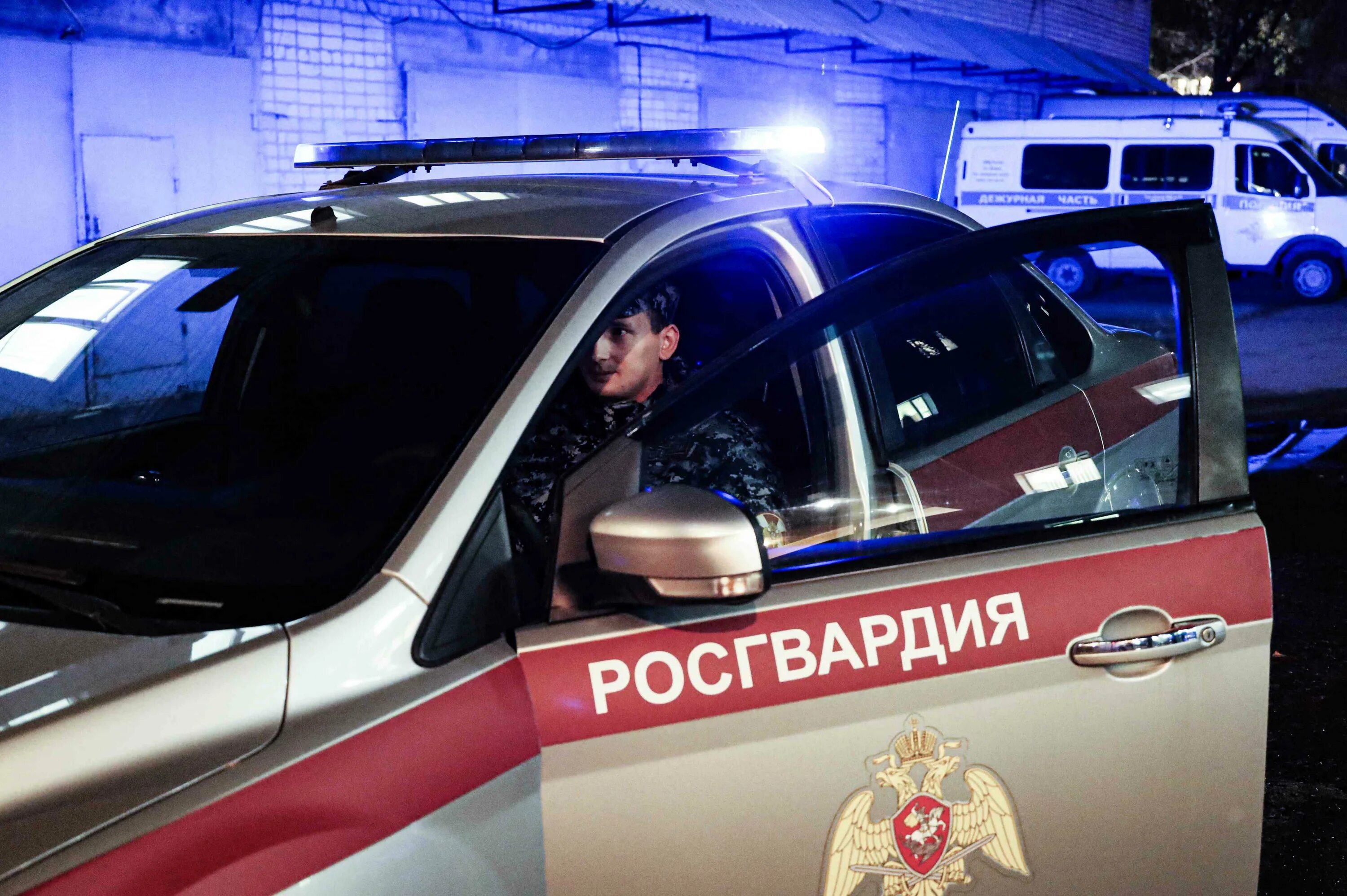Росгвардия татарстан. Росгвардия вневедомственная охрана. машины росгвардии. росгвардия машина. росгвардия задержание.