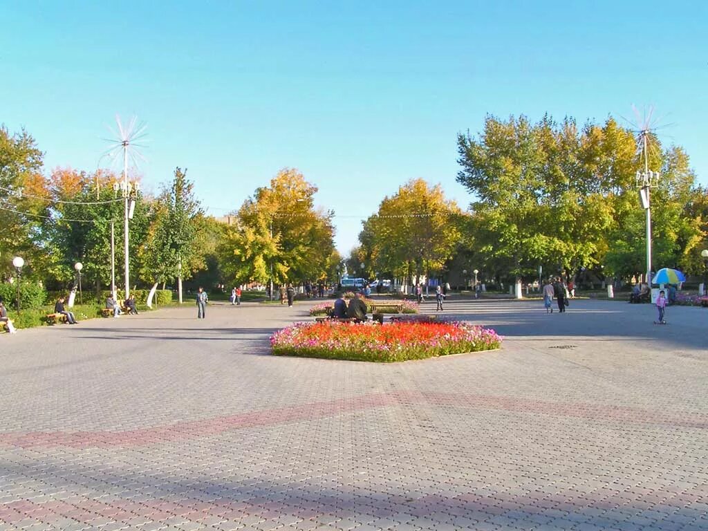 Петропавловск покажите город петропавловск казахстан. Петропавловск Казахстан центр города. Ул Конституции Петропавловск Казахстан. Петропавловск Казахстан Ленина. Площадь Петропавловска Казахстан.