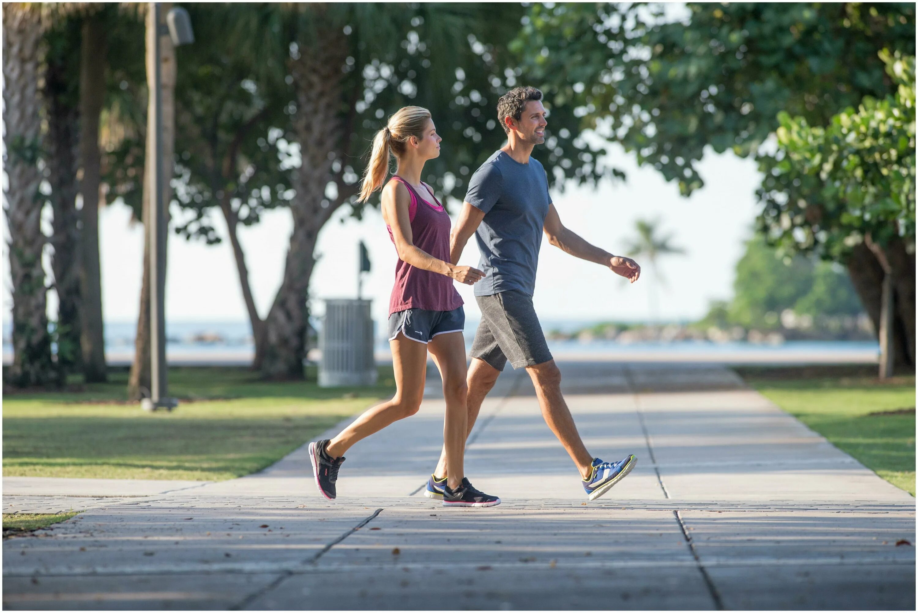 Ходьба пешком. Спортивная ходьба девушки. 0 walking. 0 walking. Медленная ходьба.