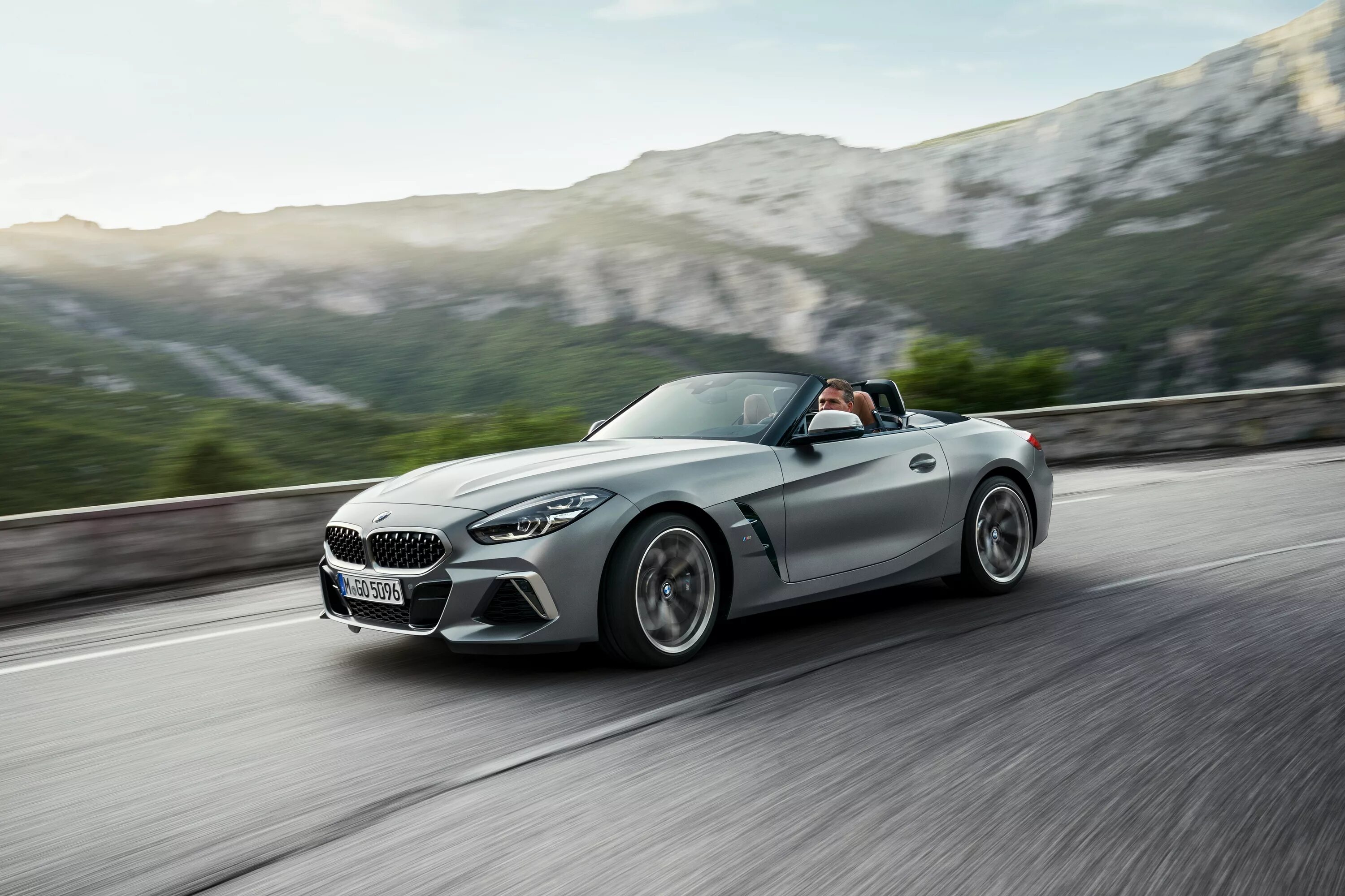 Бмв двухместная. BMW z4 2018. BMW z4 Roadster 2019. BMW z4 m40i. BMW z4 2021.