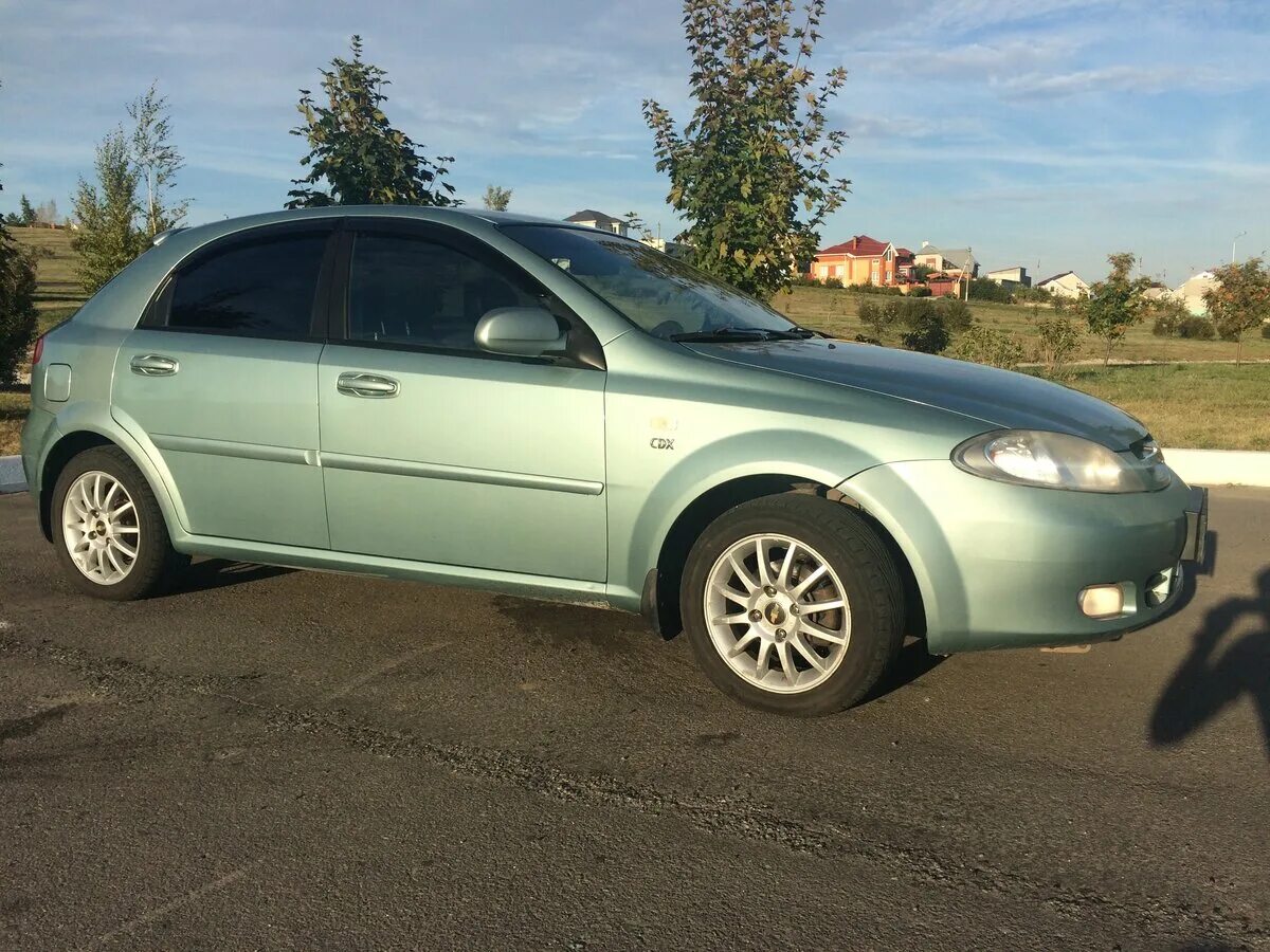 Шевроле лачетти хэтчбек 1.4 купить. Chevrolet Lacetti 2004 хэтчбек. Шевроле Лачетти хэтчбек 1.6 2004. Шевроле Лачетти хэтчбек 2008 года. Chevrolet Lacetti 2008 хэтчбек.