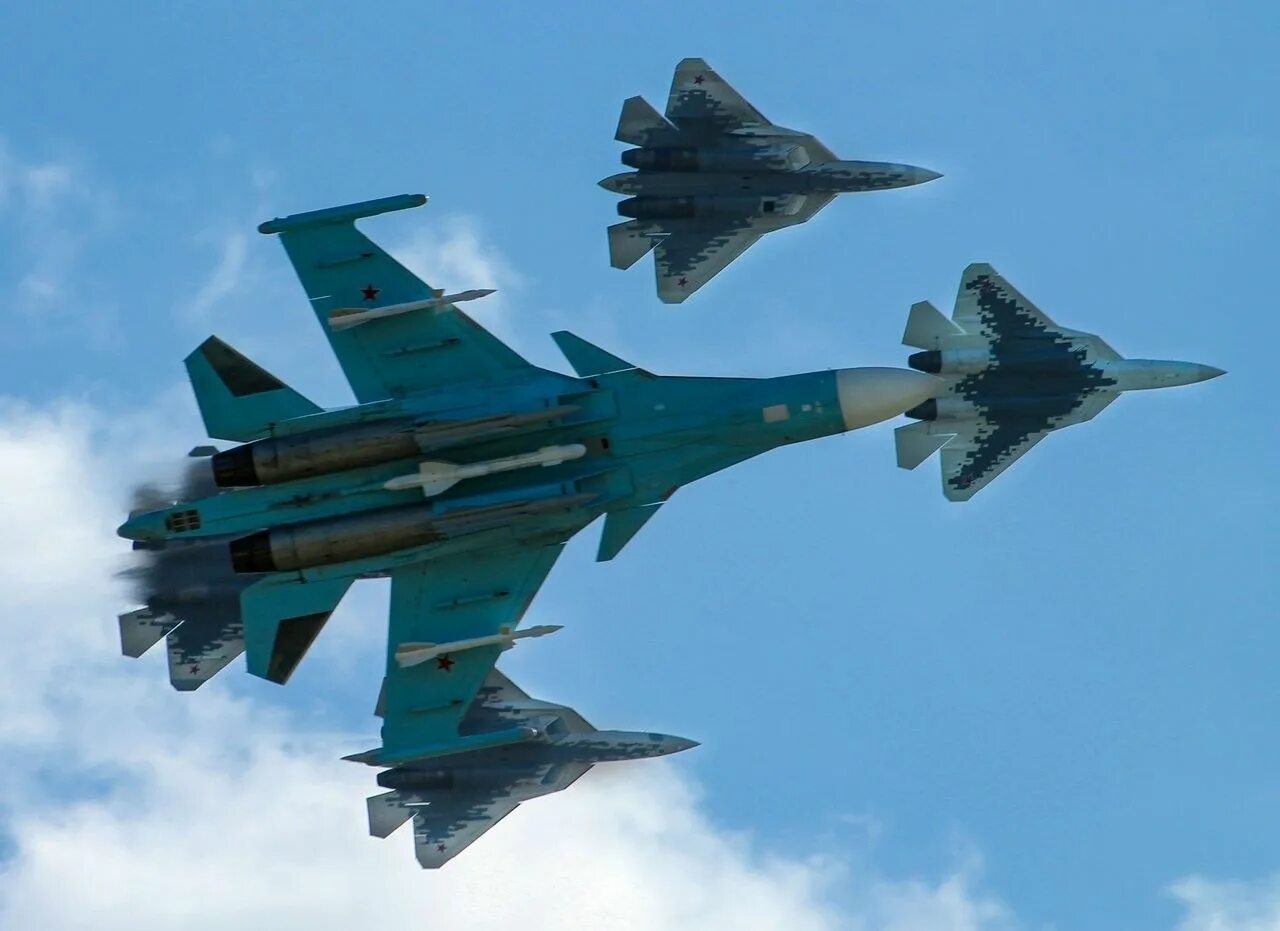 Су-34 истребитель. Су-34 бомбардировщик. Военный самолет Су 34. Су 57 и Су 27.