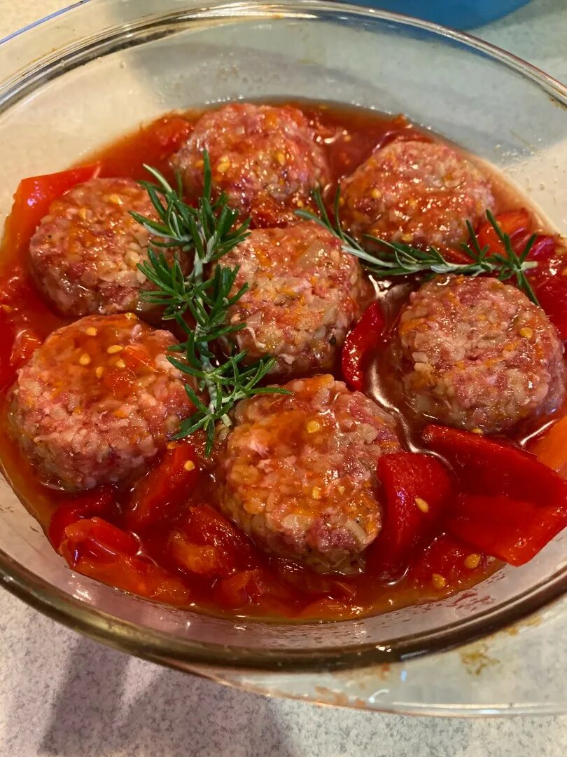 Файл:Meatballs in Constantinople (BYZANTINE MEATBALLS).jpg - Уикипедия