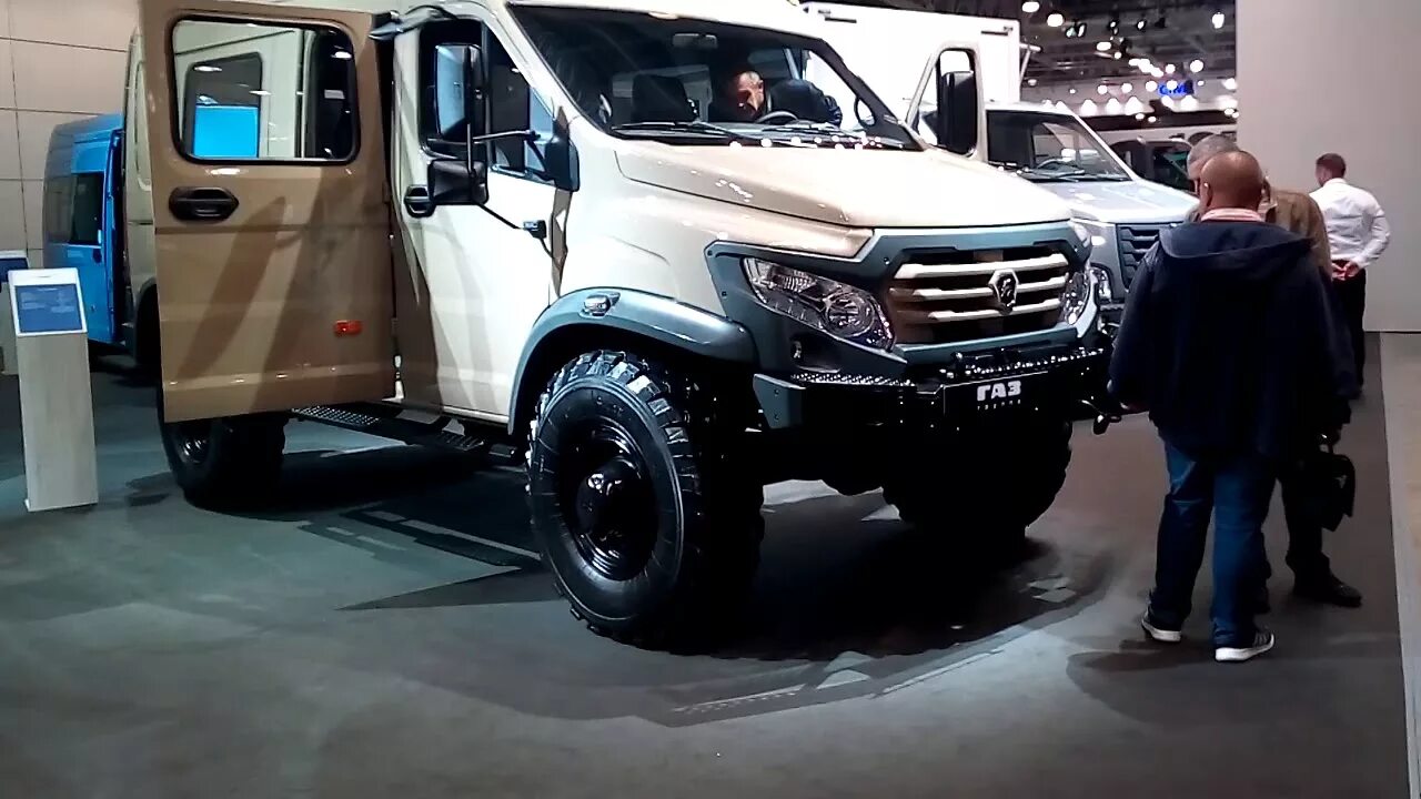 Газон некст вепрь 4х4. Газ 3308 вепрь некст. Вепрь next. Газ-330811 вепрь next. Газон вепрь next 4х4.