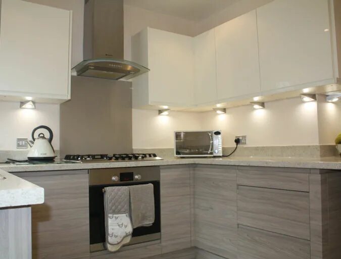 кухня акрил. акриловые фасады для кухни. кухни реал экспресс. кухня констанция мускатный. кухни эксперта.