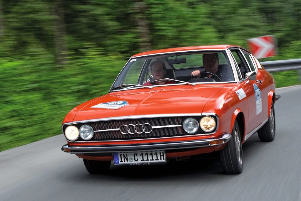 Ауди 100 купе. Audi 100 coupe s gt 1972. Audi 100 coupe. Audi 100 s. Audi 100 s.