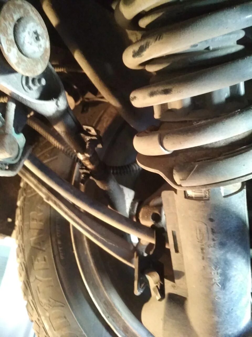 Хонда аккорд 6 развал. Регулировки развала пежо 308. Колеса домиком форд фьюжн. Мазда 3 задний развал 2008. Почему передние колеса домиком.