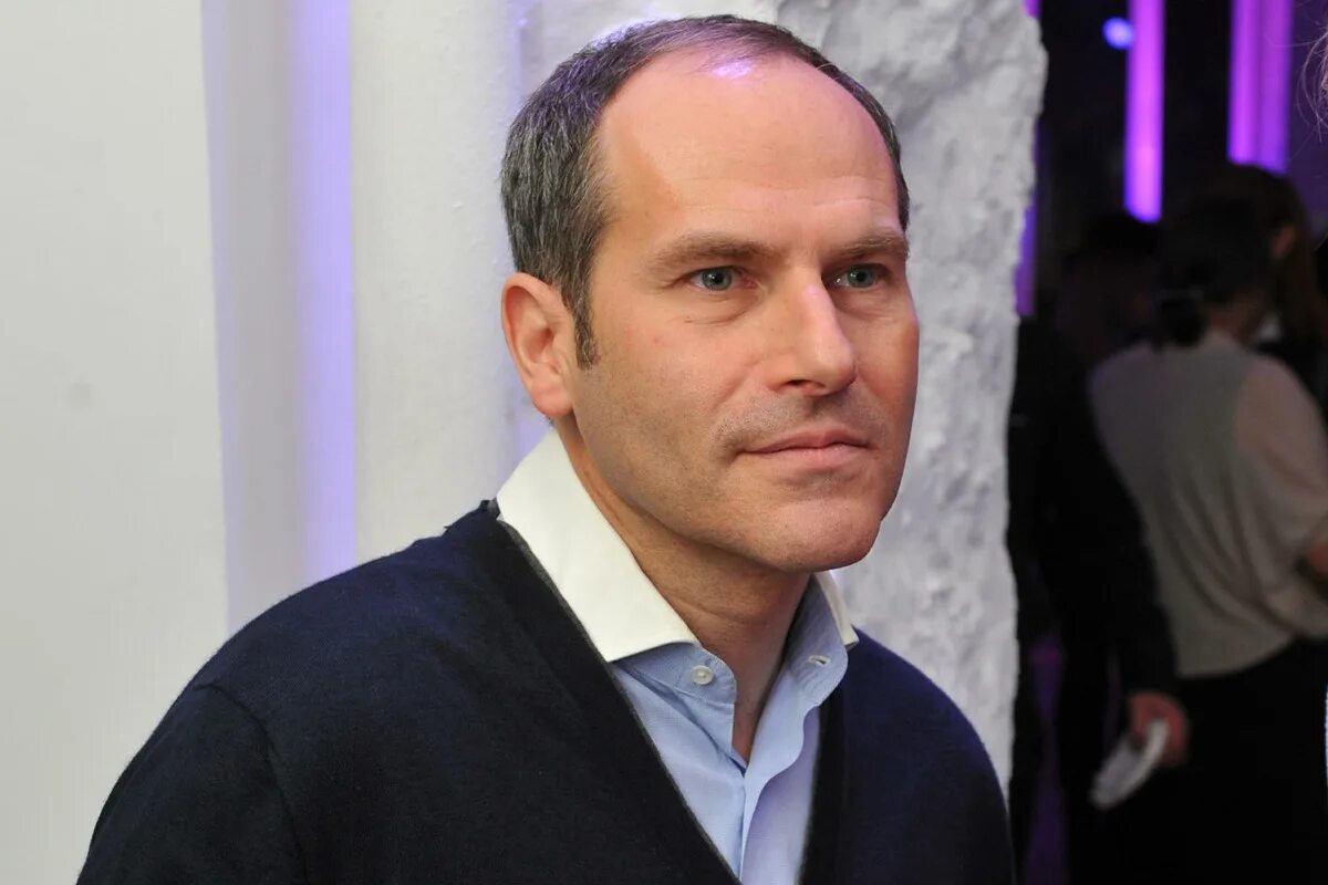 Шац михаил борисович. "brian schatz"+picket. Шатц. Михаил шац квн. Леонид шац.