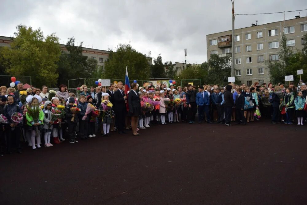 Дневник школа 182 нижний новгород. Школа 182 Нижний Новгород Ленинский район. Школа 62 Нижний Новгород. Школа 182 корпус 2 Нижний Новгород.