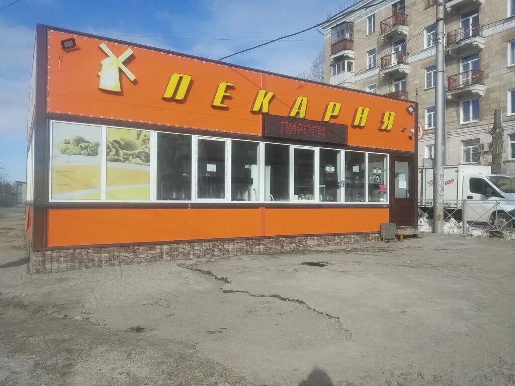 Сибиряков-гвардейцев 23 новосибирск. Сибиряков гвардейцев 1. Сибиряков-гвардейцев 64 новосибирск. Улица сибиряков гвардейцев 15 новосибирск погруб. Новосибирский промышленный техникум.