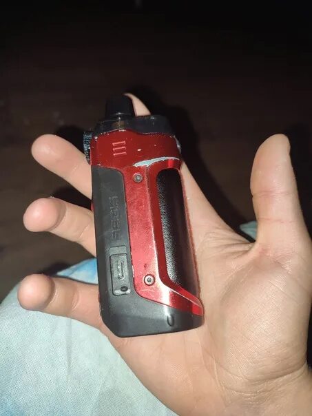 Жижа для аегис хиро. Аегис хиро разъем зарядки. Аегис буст хиро. Aegis hero 3. Aegis hero зарядка.