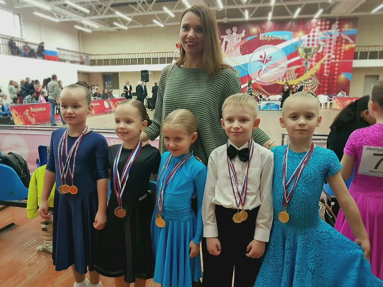 Школа танцев курск. Хореография Курск. Эстрадные танцы для детей 4-5 лет в Курске. Студия танцев Курск. Танцы Курск для детей.