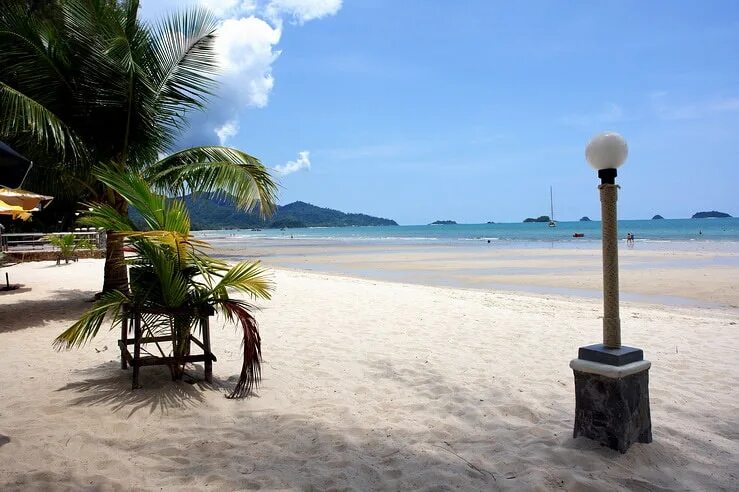 Тайланд курорты. Тайланд из екб. Тур в тайланд из екатеринбурга. Тайланд из екатеринбурга. Остров пхукет город.