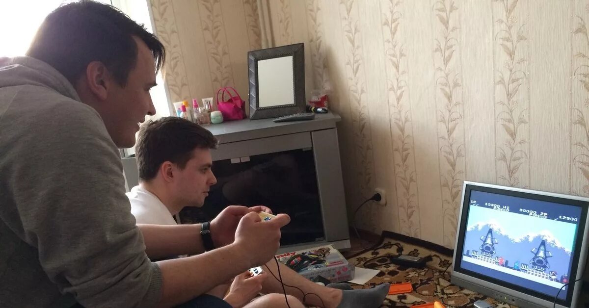 Детство денди денди 90-е. Дети денди. Денди приставка 90е. Детство денди денди 90-е. Дети играют в денди.