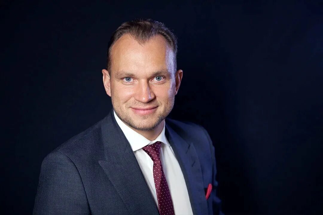 Максим темченко миллионер. Максим темченко фото. Темченко максим кабинет. Темченко разоблачение. Темченко максим разоблачение.