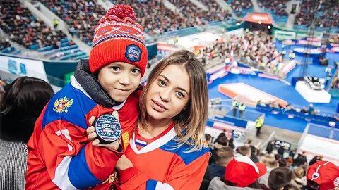 Болельщики хк амур