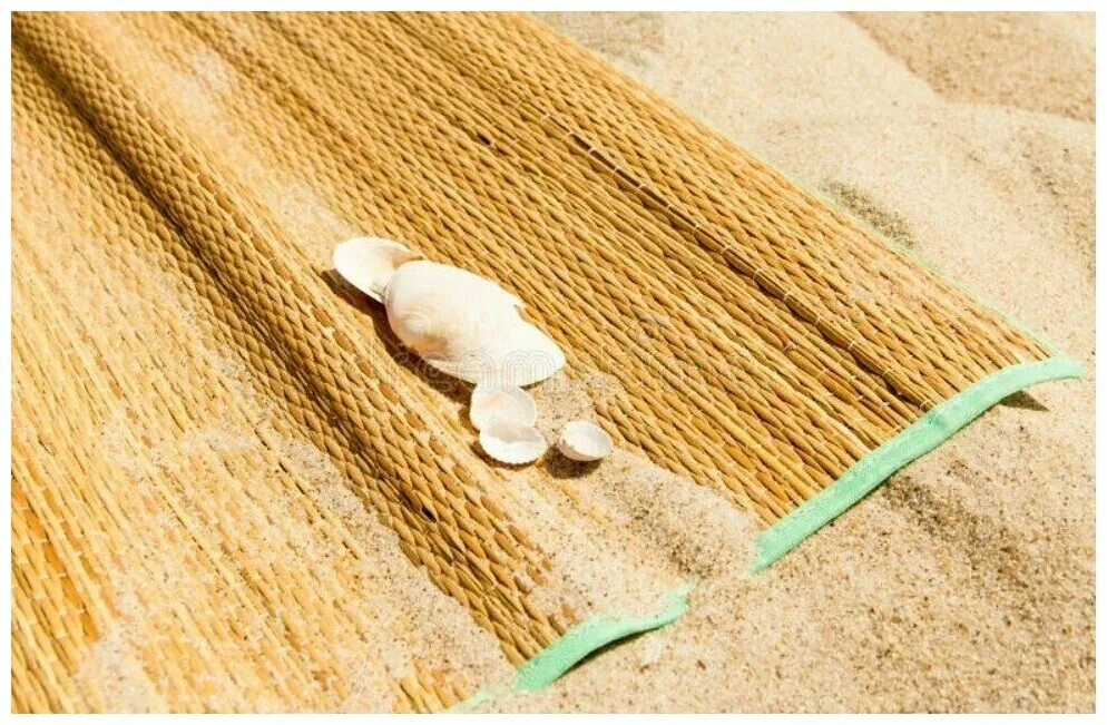 Циновка бамбуковая икеа. Коврик из соломы как называется. Коврик из соломы. Круглые плетеные коврики. Соломенная циновка.