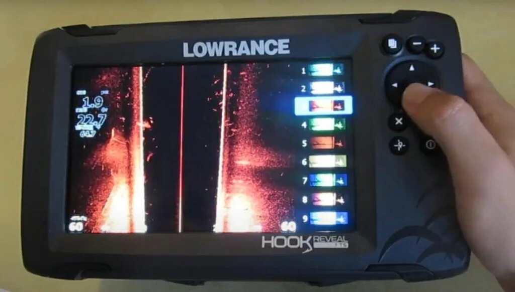 Lowrance hook 9 tripleshot купить. Lowrance 7 TRIPLESHOT. Lowrance Hook Reveal 7 TRIPLESHOT. Эхолот Lowrance Hook 7 TRIPLESHOT. Эхолот Lowrance Hook Reveal 7 TRIPLESHOT Row.