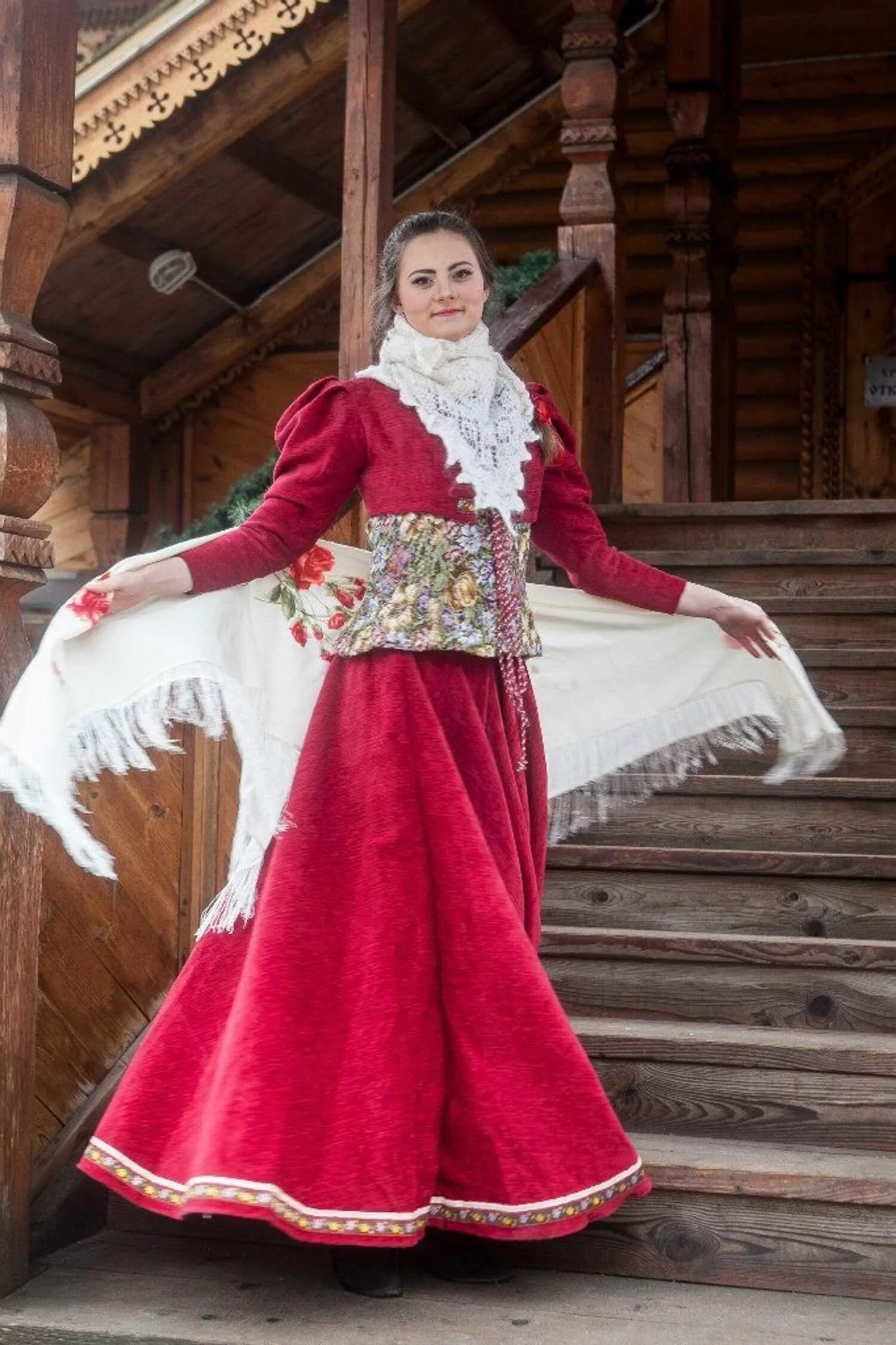 Манекен в народном костюме. Русские народные сарафаны для детей. Русский народный костюм напрокат. Русский народный сарафан короткий. Русско народный костюм короткий.