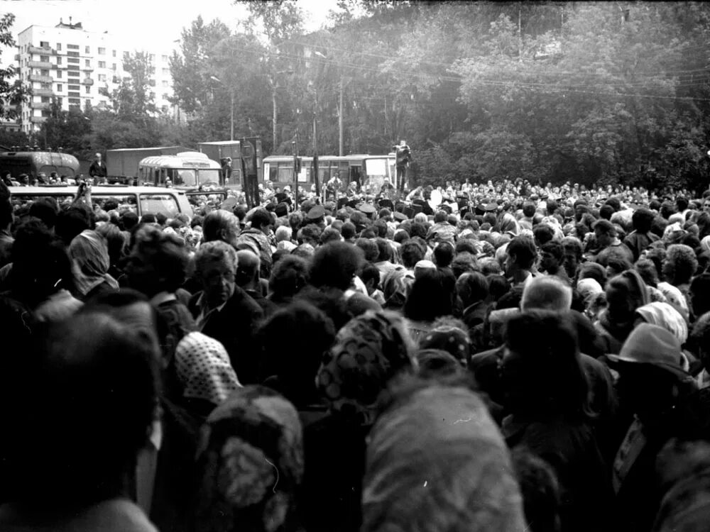 2 января 1991. Нижний новгород 1991 год. нижний новгород 90-е. выхино в 90-е годы.